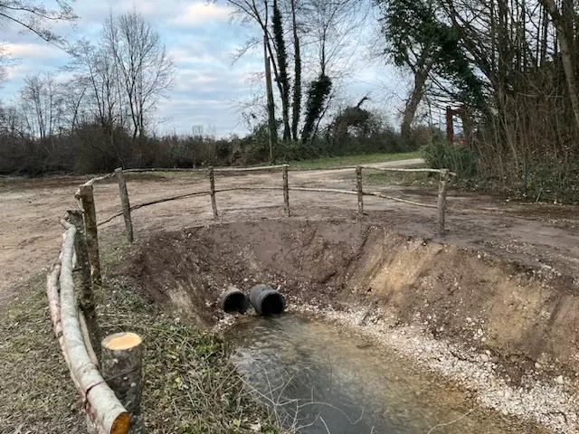 Création de fossés et tranchées pour raccordement, Ambérieu-en-Bugey, BOMBOURG TP